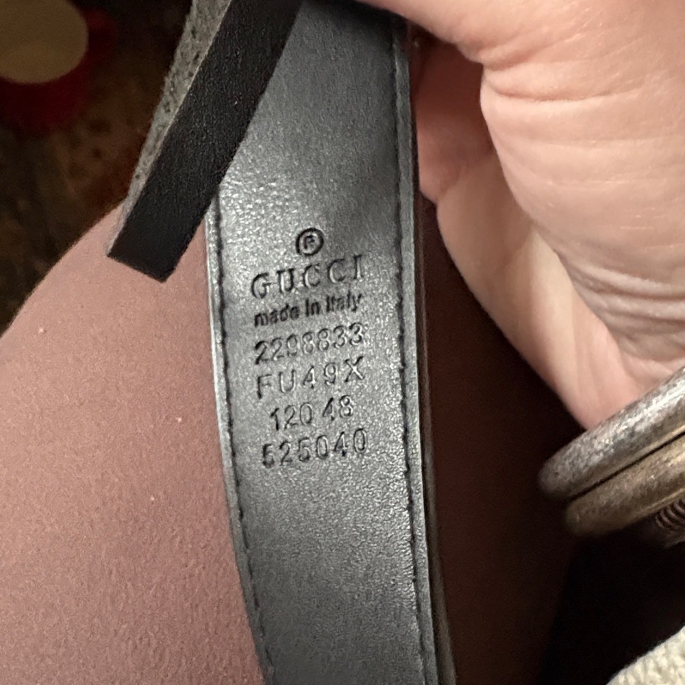 Gucci Black Leather Belt with Gold GG Emblem - Picture 2 of 5
